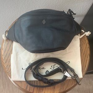 Nena & Co Black Leather Sling/Crossbody Bag